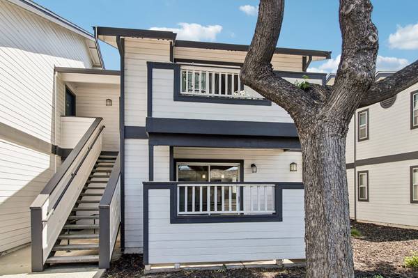 Apartments on Snell Ave · San Jose photo 5