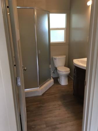 0BR/1BA Apartment on Farmers Lane · Santa Rosa photo 3