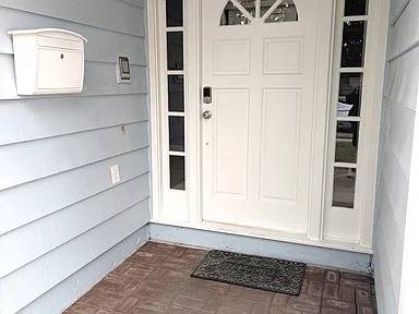 4BR/3BA Single Family House on Windsor Ln · San Jose
