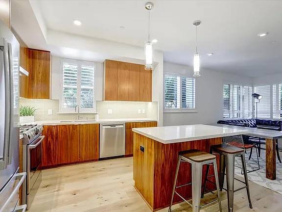 1101 W El Camino Real Mountain View, CA 94040 photo 4