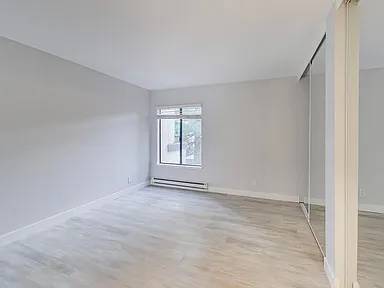 1016 Continentals (Belview Heights) photo 5