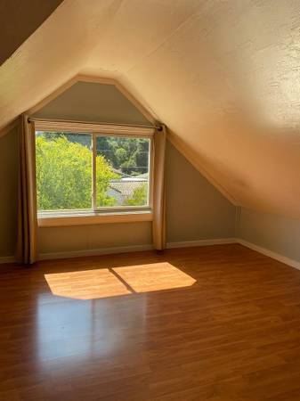 200 Anita Rd Burlingame, CA 94010 photo 2