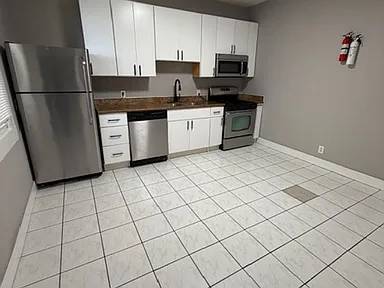 1668-1670 12th St Oakland, CA 94607 photo 4