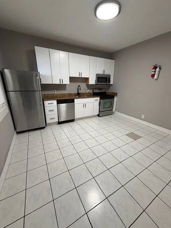 2BR/1BA Apartment on 99th Avenue Ct · Oakland