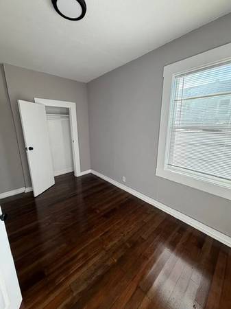 2BR/1BA Apartment on 99th Avenue Ct · Oakland photo 5