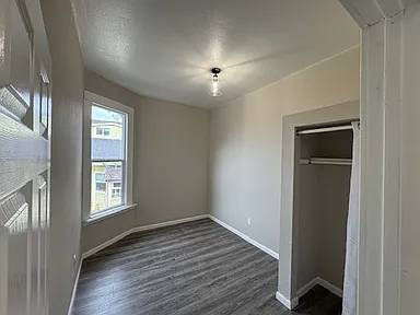 Apartments on E 16th St Unit 2 · Oakland photo 3