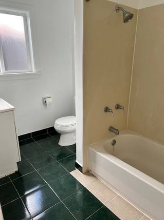1BR/1BA Apartment on Rose St · Berkeley photo 2
