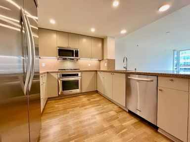 Condos on Mission Bay Blvd · San Francisco photo 4