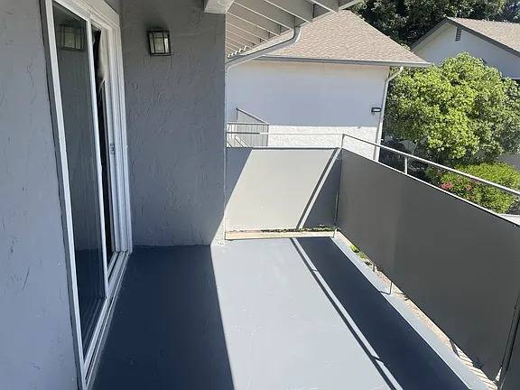 465 Calderon Ave Mountain View, CA 94041 photo 3