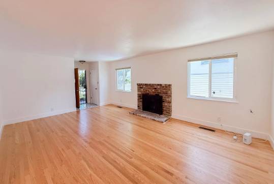 Charming 3BR/2BA Richmond Home with Spacious Yard photo 4