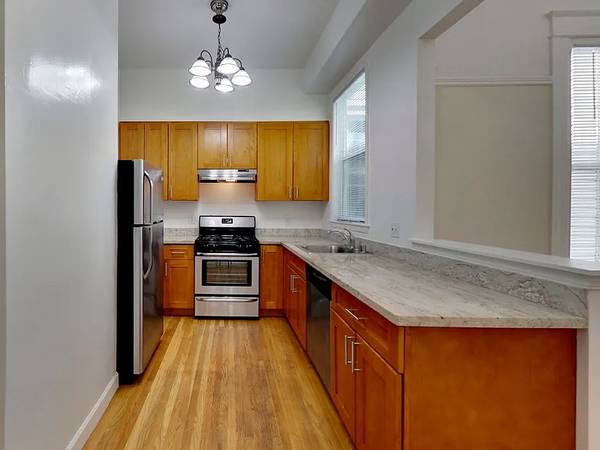 Welcome To Our Charming 2/1 Bathroom Townhouse Style Apartment photo 3