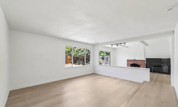 Welcome To Tamarack Gardens! Located In The Heart Of Sunnyvale photo 5