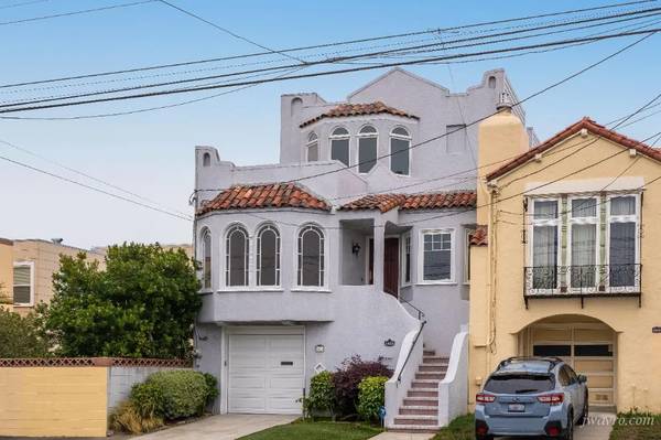 Duboce Park 3br+den/1ba. Edwardian Charmer. Fantastic Location! Progressive