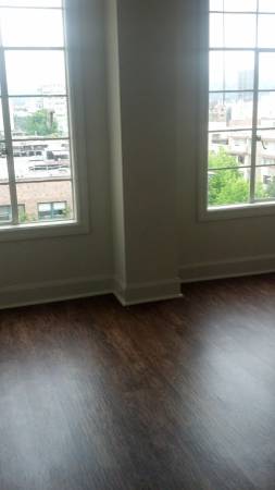 0BR/1BA Apartment · Oakland photo 4
