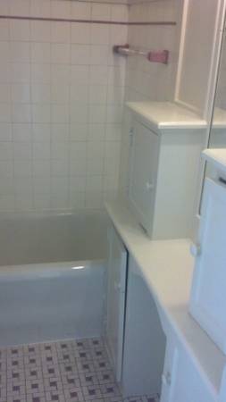 0BR/1BA Apartment · Oakland photo 3