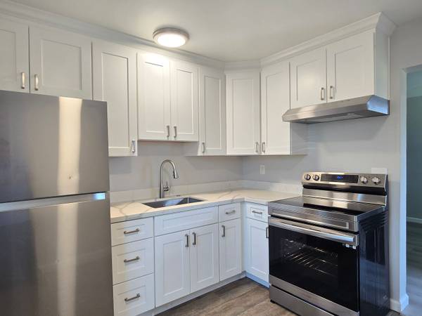 Apartments on San Tomas Aquino Pkwy · San Jose photo 2