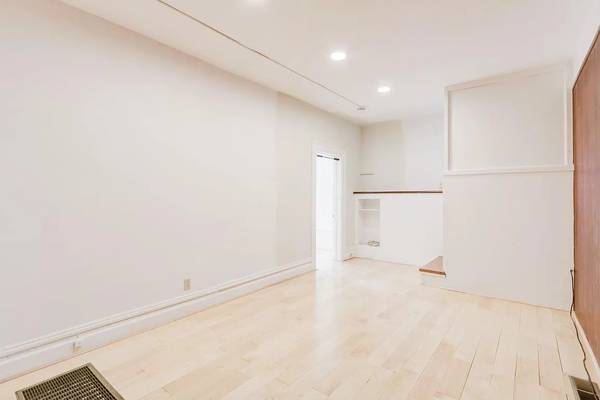 2BR/1BA Apartment · San Francisco photo 4