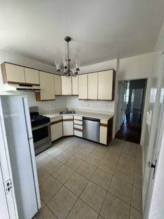 2BR/1BA Apartment on Vicksburg · San Francisco photo 2