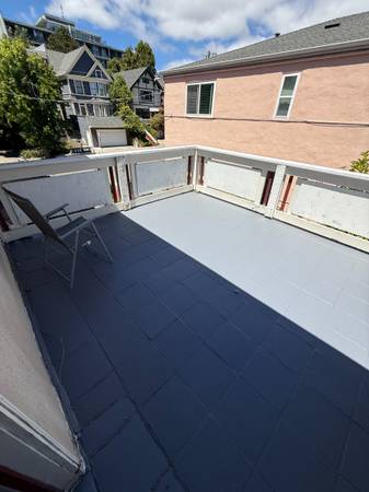1BR/1BA Apartment · Oakland photo 2
