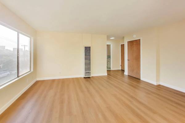 295 Buchanan St photo 4
