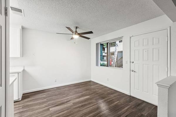 Apartments on Clay Bank Rd · Fairfield photo 5