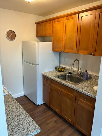 1BR/1BA Apartment · Santa Rosa photo 3