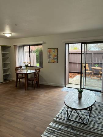 1BR/1BA Apartment · Santa Rosa photo 2
