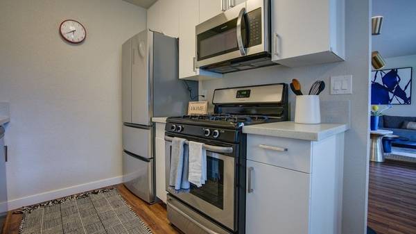 Apartments on Alaska Avenue · Fairfield photo 5