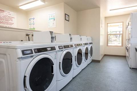 2BR/1BA Apartment on Becky Court · Santa Rosa photo 3