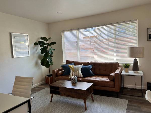 Duplexs on Willow Ave · Napa photo 3
