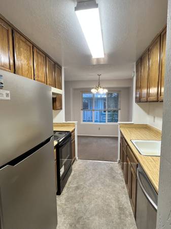 2BR/2BA Condo · Richmond photo 2