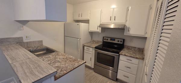 Nicely Updated 2 Bed 1 Bath Condo In Antioch - Available Now !! photo 5