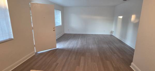 Nicely Updated 2 Bed 1 Bath Condo In Antioch - Available Now !! photo 2