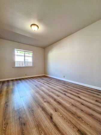 0BR/1BA Single Family House on Market St · Santa Clara photo 3