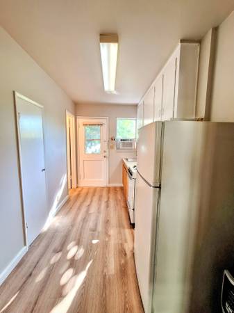 0BR/1BA Single Family House on Market St · Santa Clara photo 5