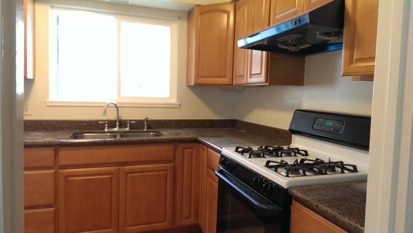 3BR/2BA Duplex on America Avenue · Sunnyvale photo 5