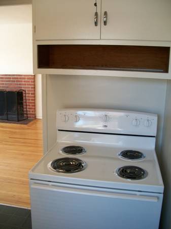 0BR/1BA Apartment on Haste Street · Berkeley photo 3