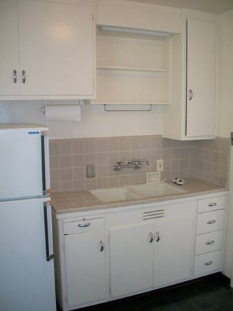 0BR/1BA Apartment on Haste Street · Berkeley photo 2