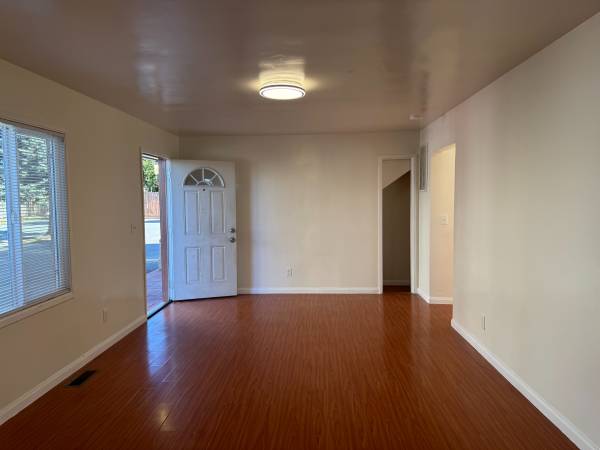2BR/1BA Apartment on San Pabo Ave · Richmond photo 2