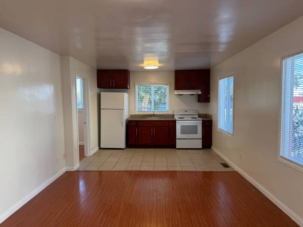 2BR/1BA Apartment on San Pabo Ave · Richmond