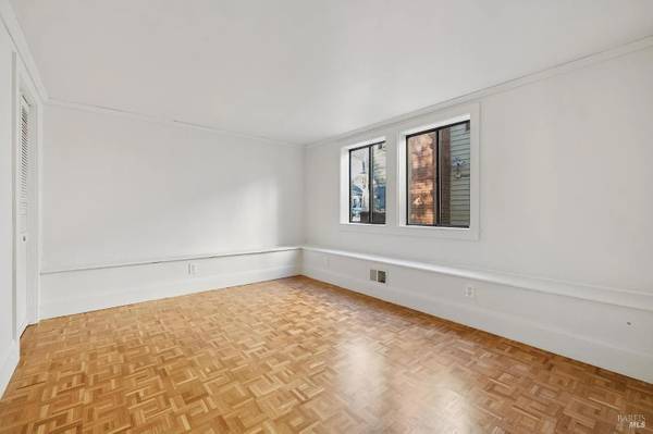 2BR/1BA Apartment · Kentfield photo 4