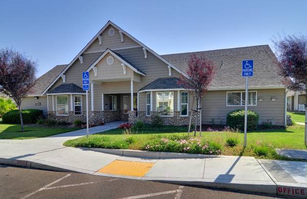 3BR/2BA Apartment · Knightsen photo 4