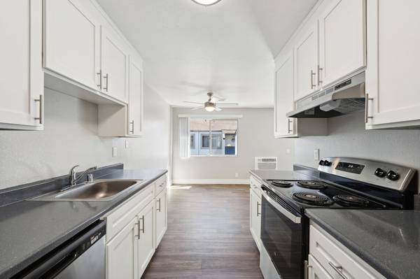 Apartments on River Glen Dr · Napa photo 2