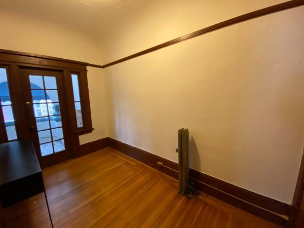 2BR/1BA Apartment · Berkeley photo 2
