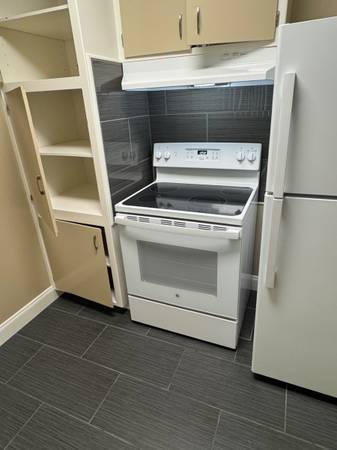 1BR/1BA Apartment on Atherton St · Hayward photo 4