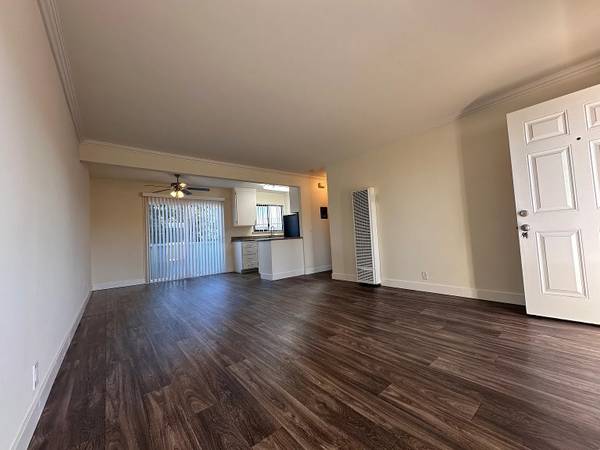 Mountain View Town Center I & II Apartments photo 5