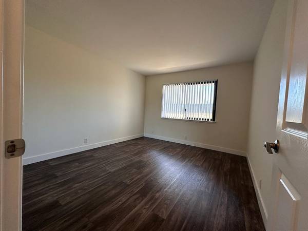 Mountain View Town Center I & II Apartments photo 3