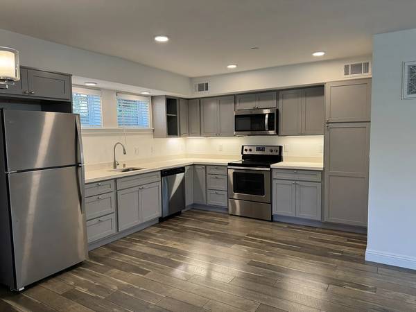 Apartments on Keokuk St · Petaluma photo 5