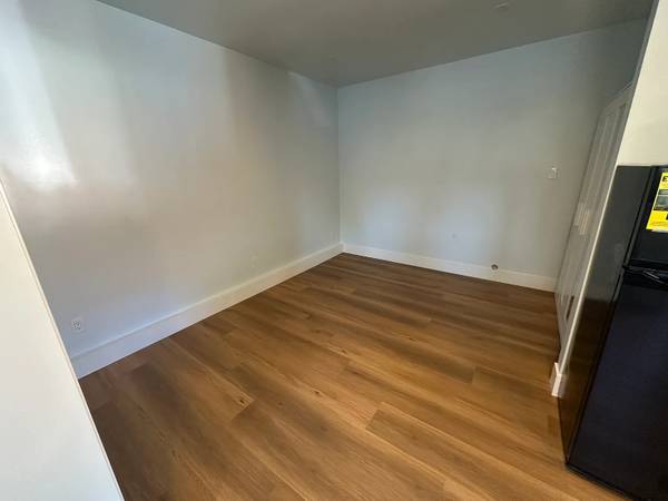 2BR/1BA Apartment on W Mc Kinley Ave · Sunnyvale photo 5