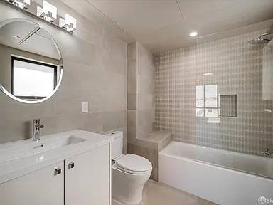 2BR/2BA Apartment on 15th St · San Francisco photo 3